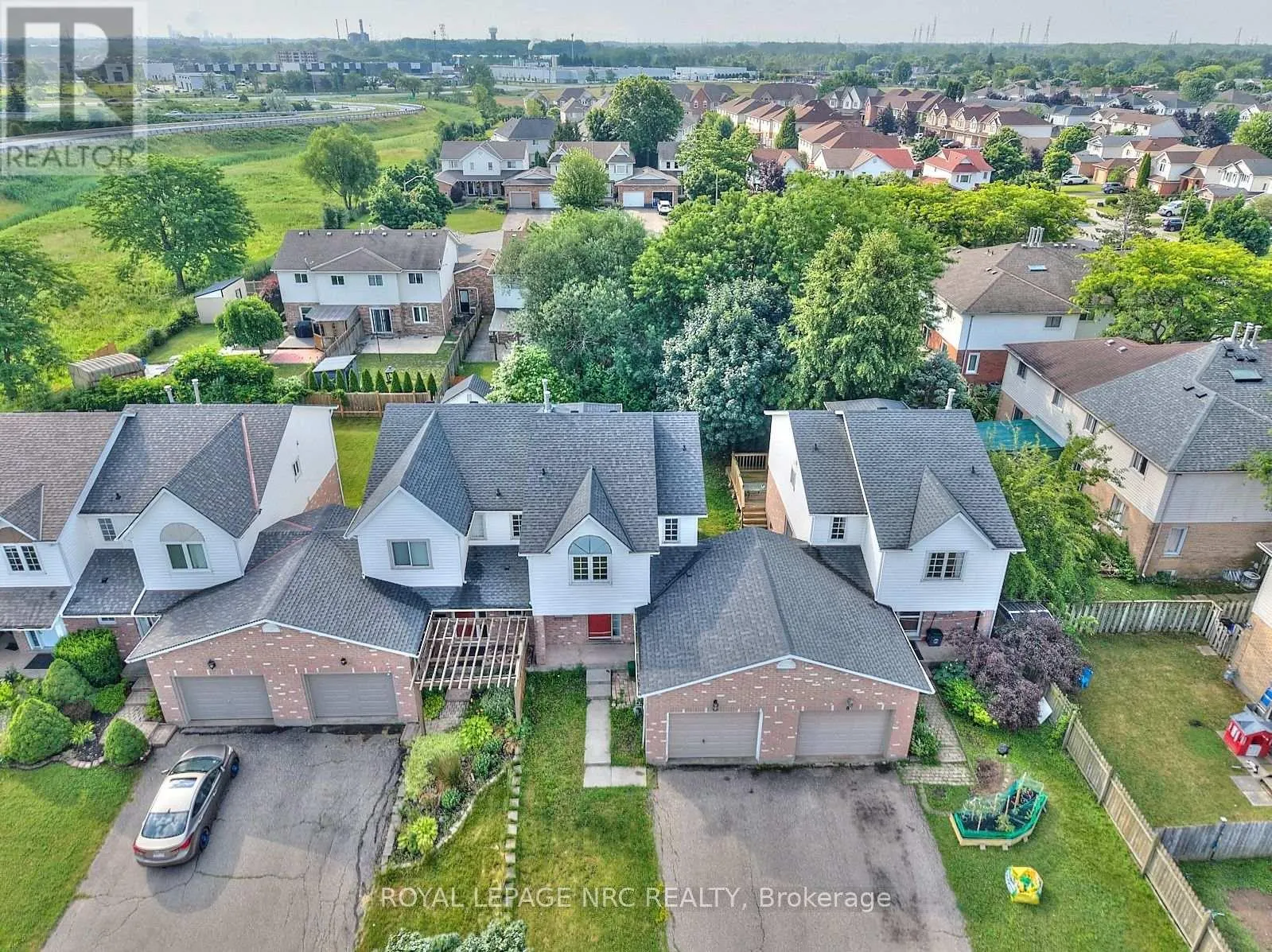 14 BUSS COURT