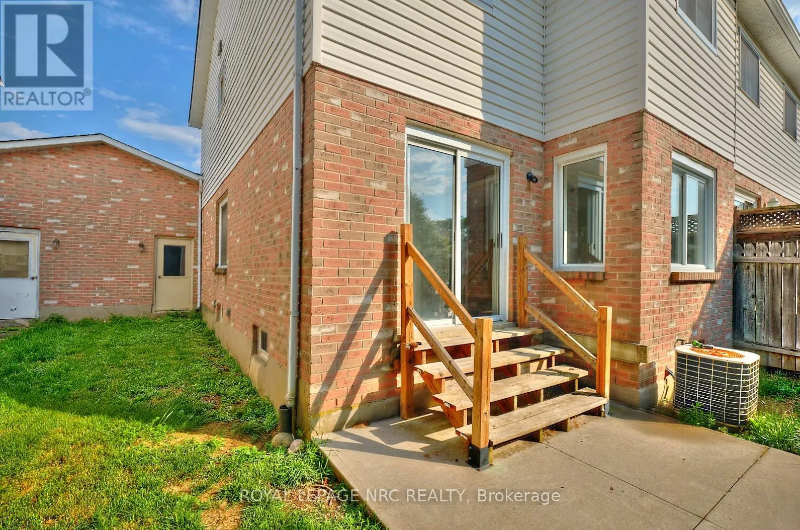 14 BUSS COURT