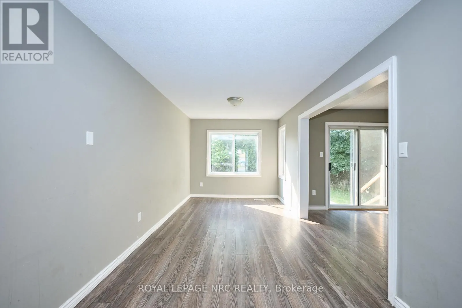 14 BUSS COURT