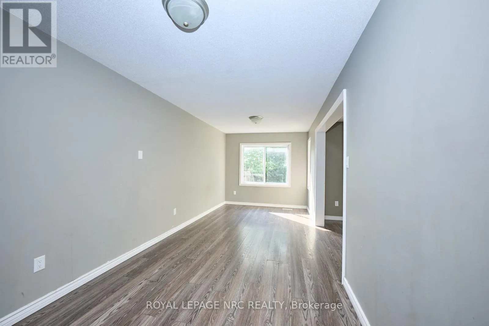 14 BUSS COURT