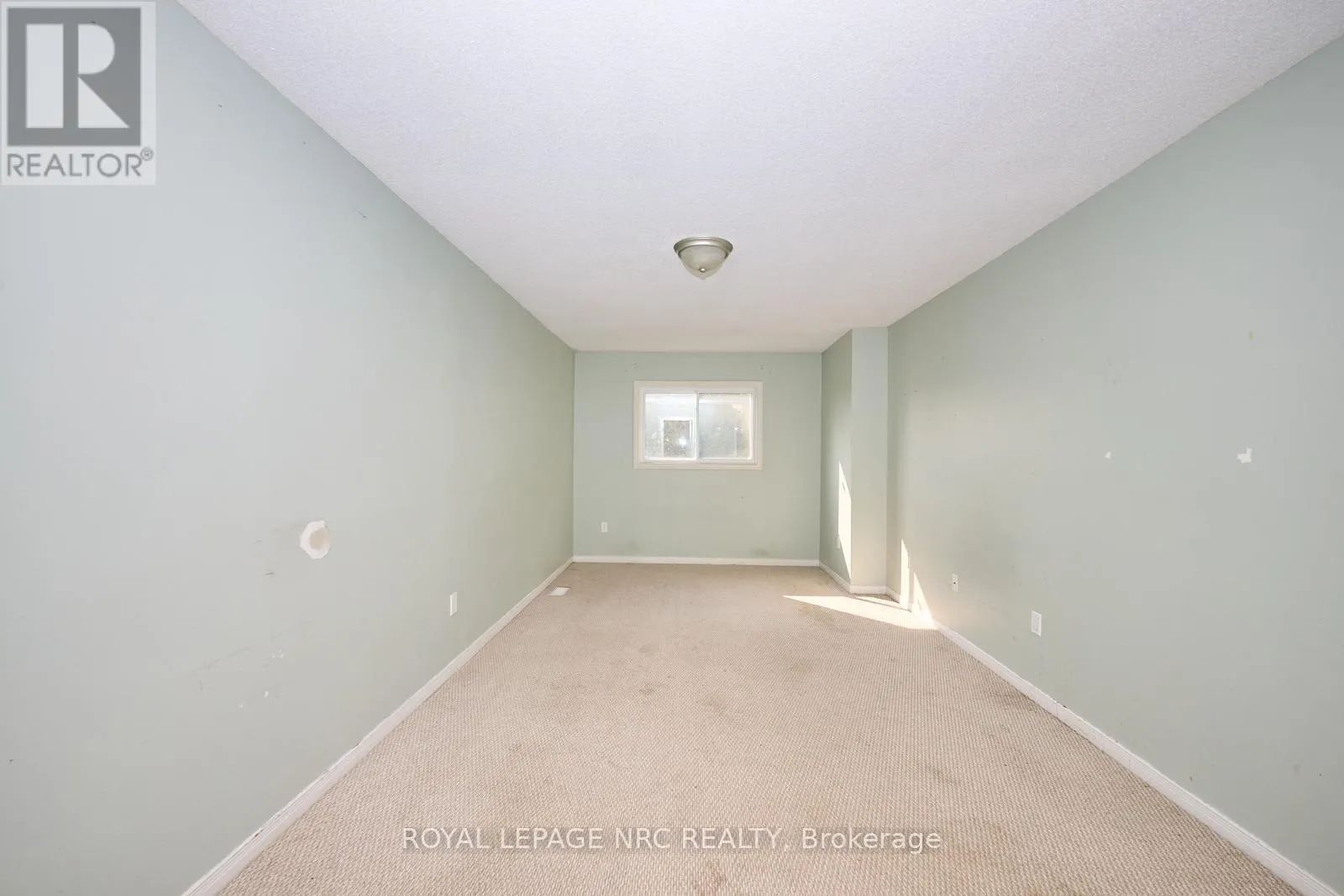 14 BUSS COURT