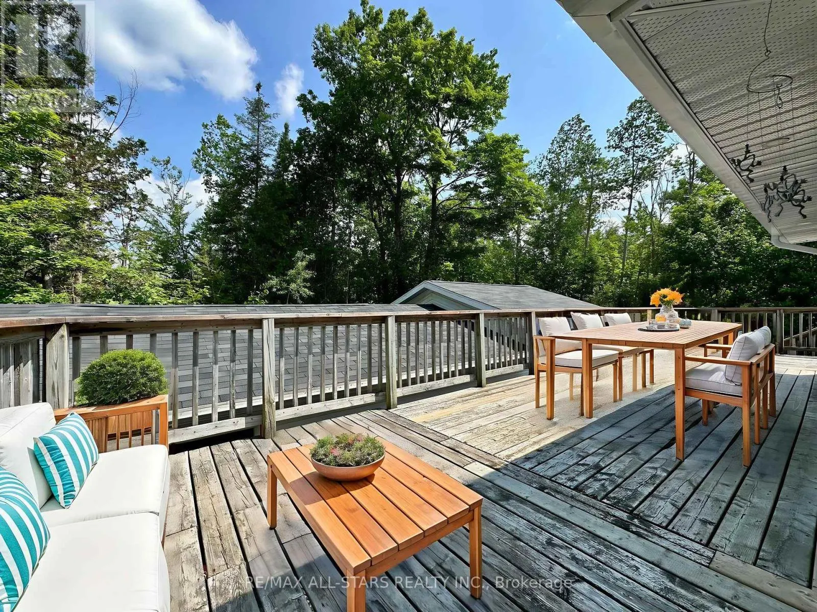 1104 GALWAY ROAD