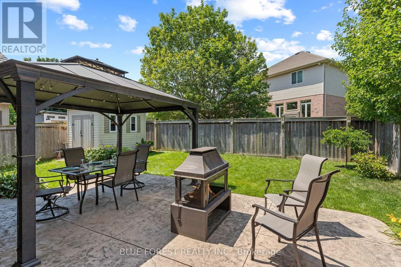 42 HICKORY LANE