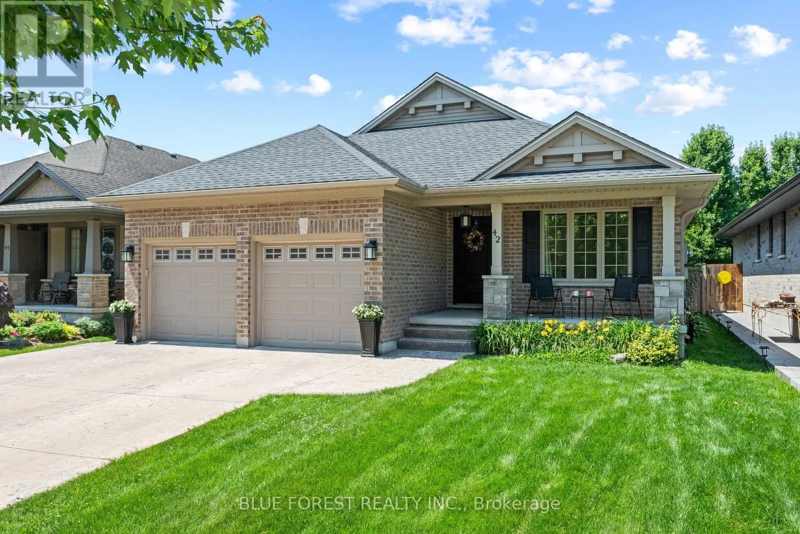 42 HICKORY LANE