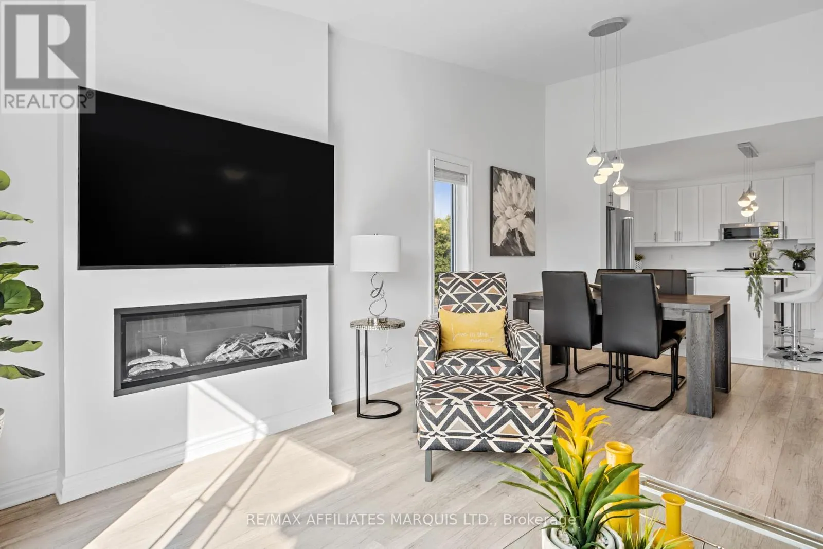 209 - 229 WATER STREET E