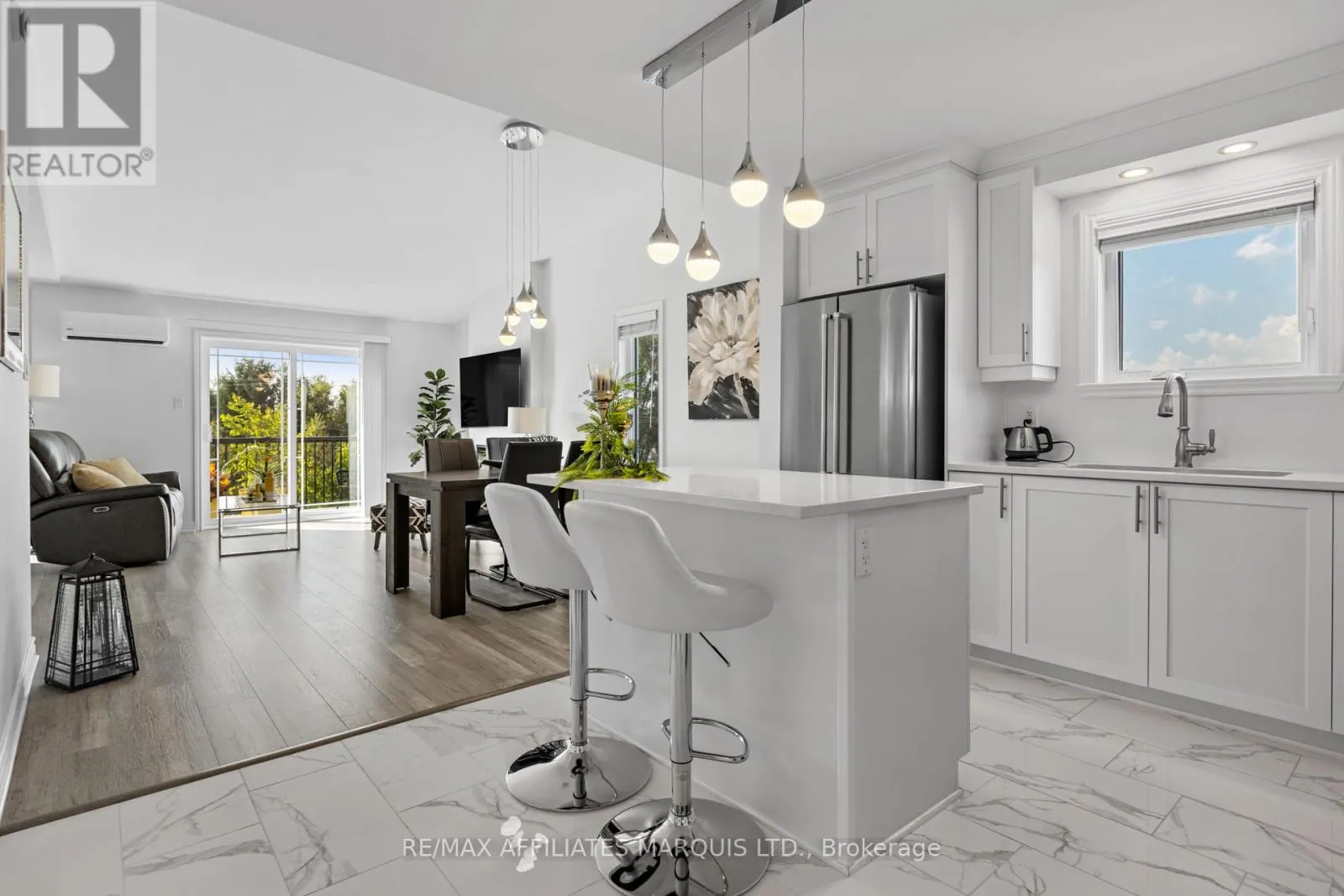 209 - 229 WATER STREET E