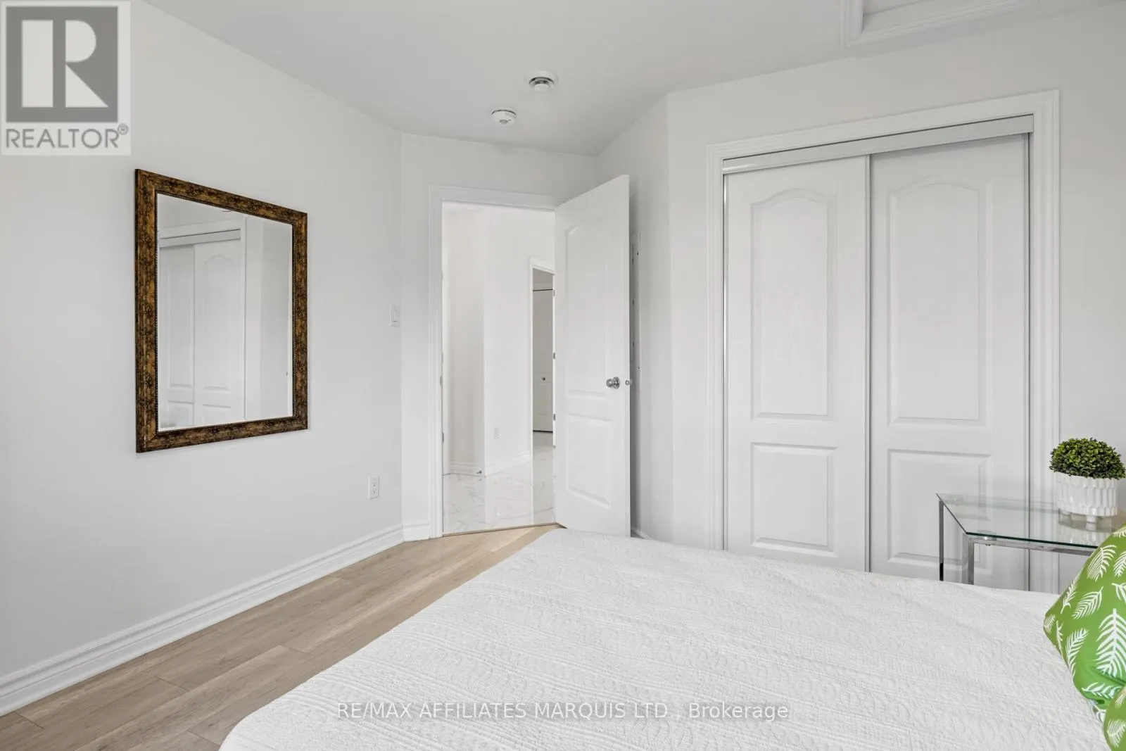 204 - 229 WATER STREET E