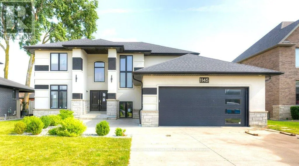 1145 REGENCY CRESCENT
