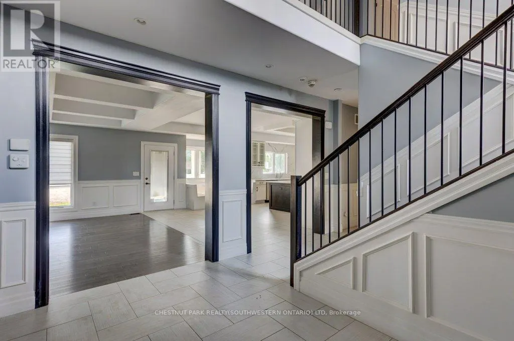 1145 REGENCY CRESCENT