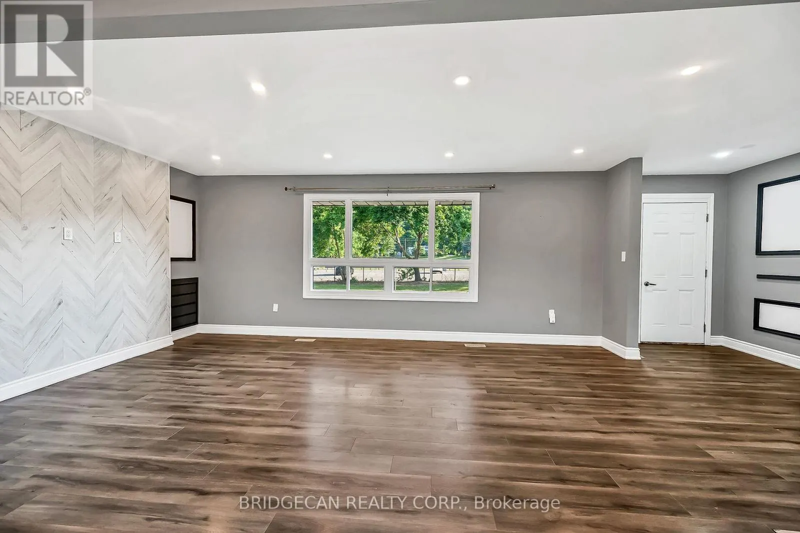 17 BRIERWOOD AVENUE