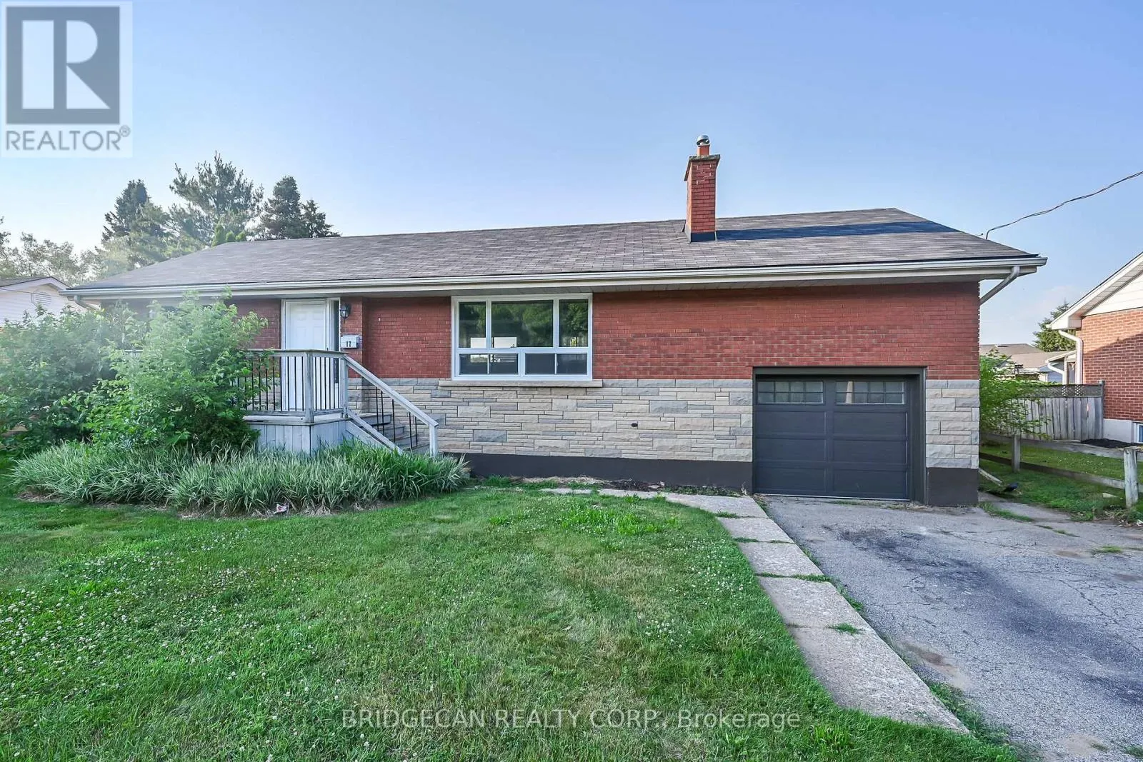 17 BRIERWOOD AVENUE