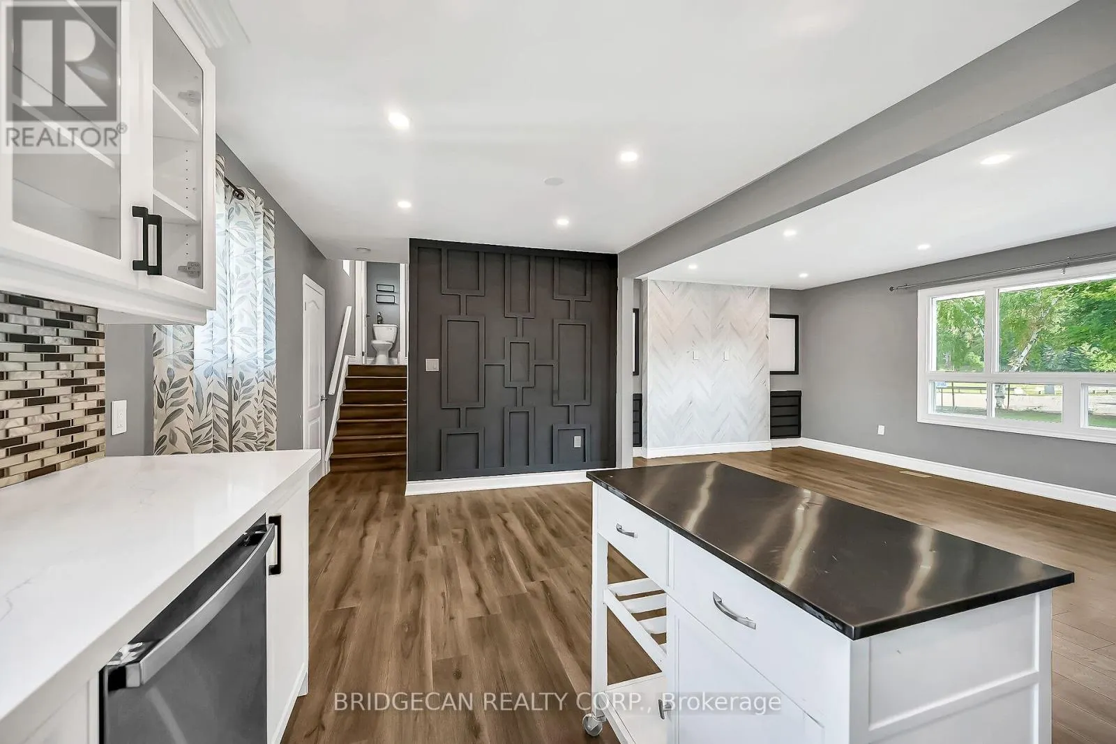 17 BRIERWOOD AVENUE