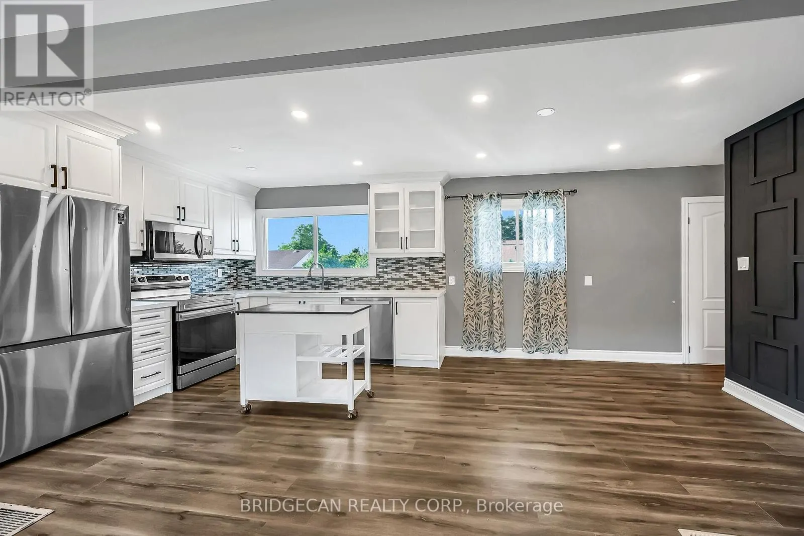 17 BRIERWOOD AVENUE