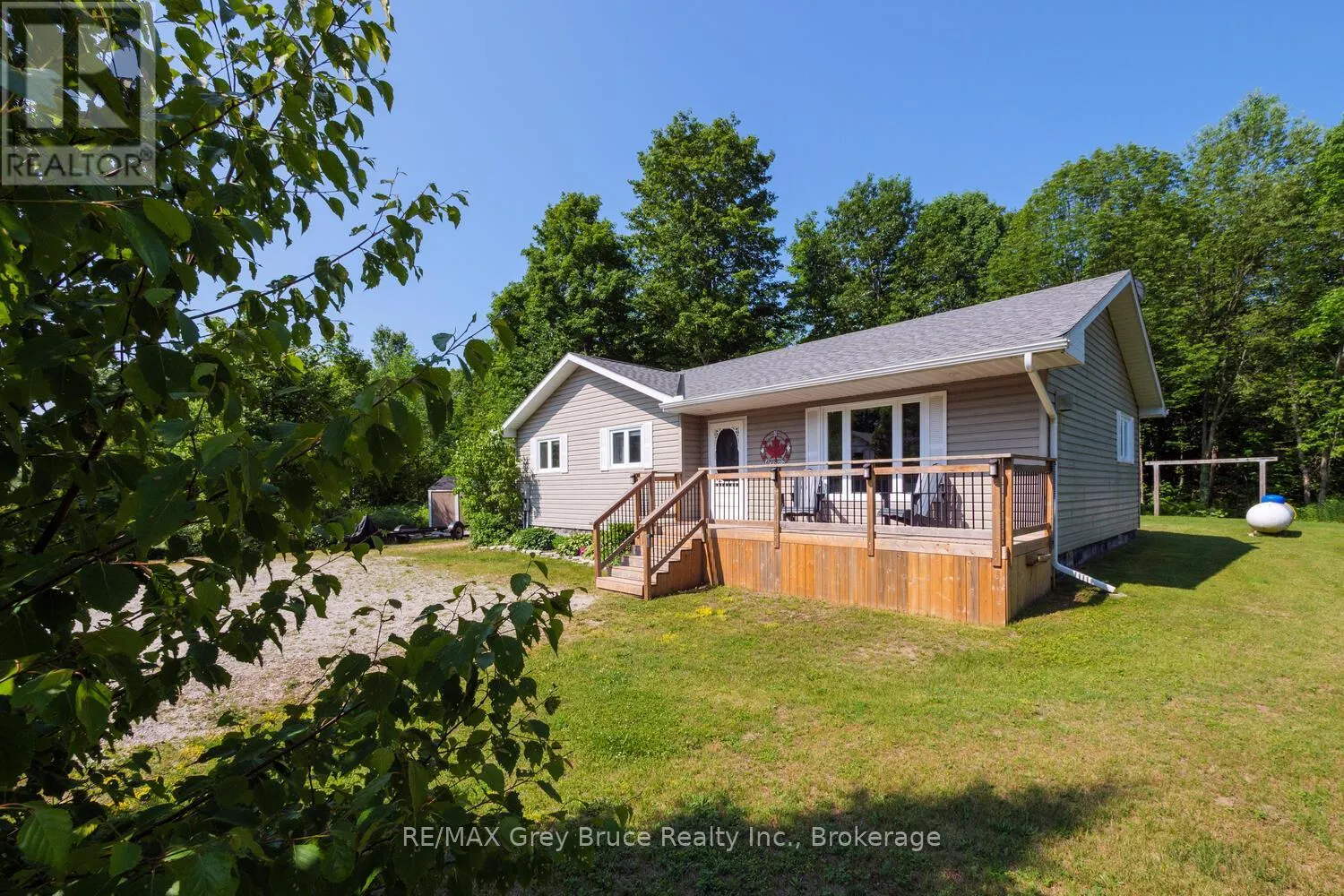 32 SUGARBUSH ROAD
