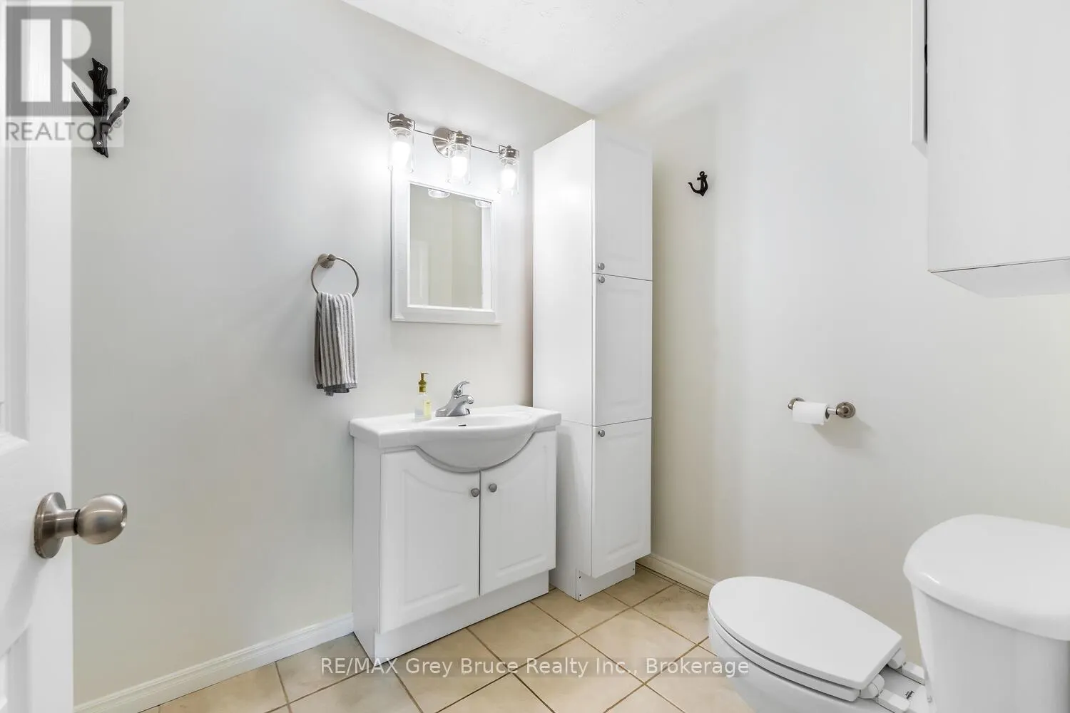 32 SUGARBUSH ROAD