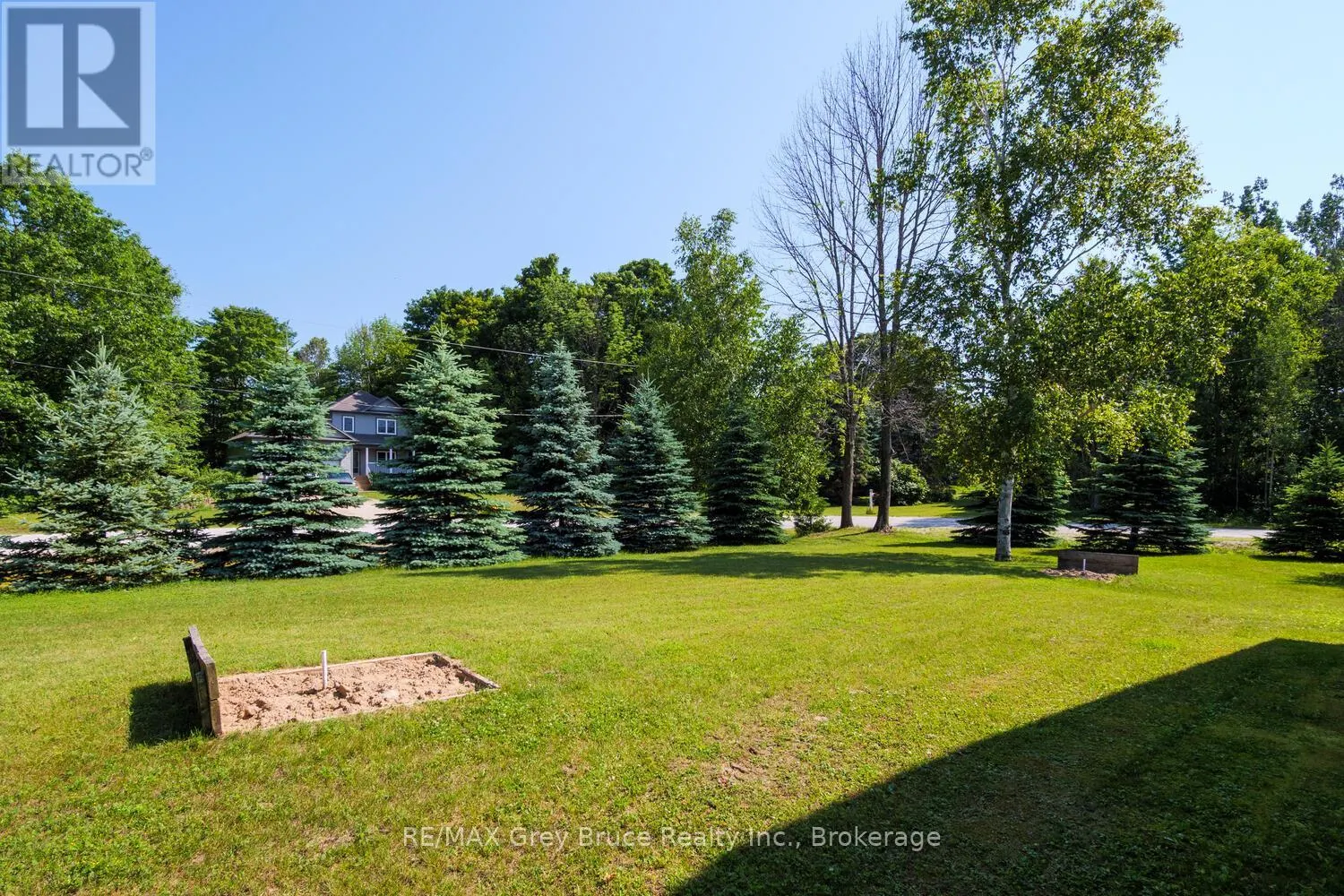 32 SUGARBUSH ROAD
