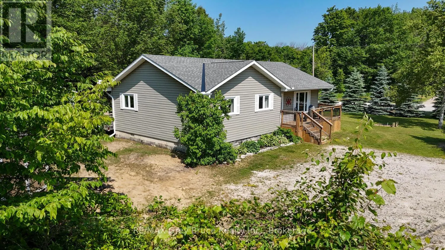 32 SUGARBUSH ROAD