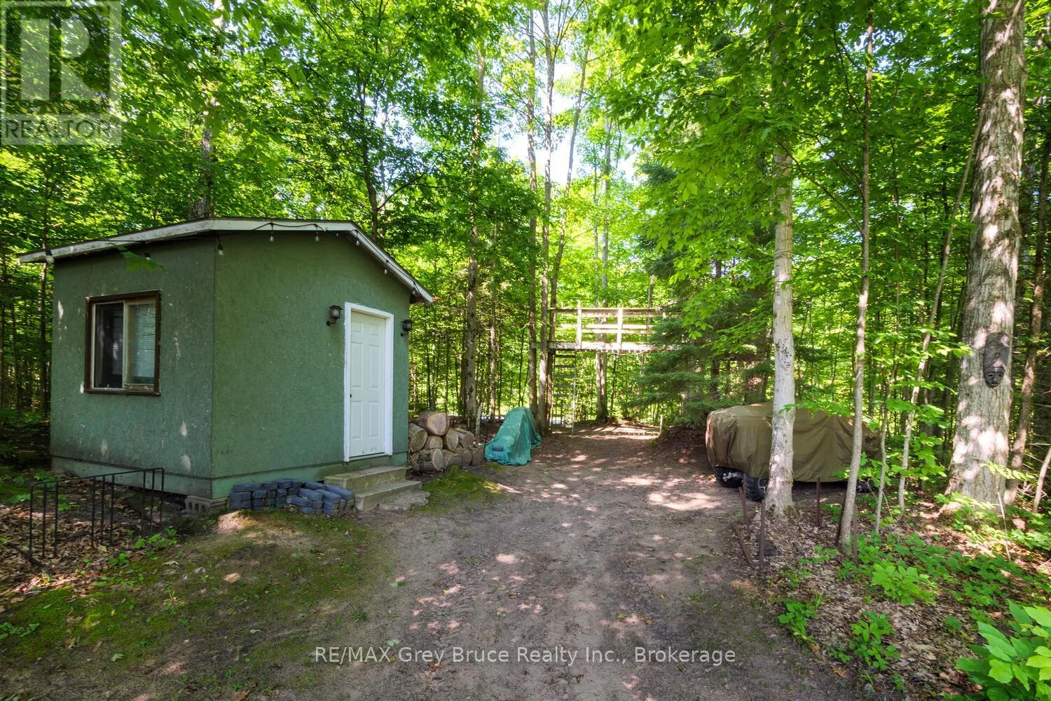 32 SUGARBUSH ROAD