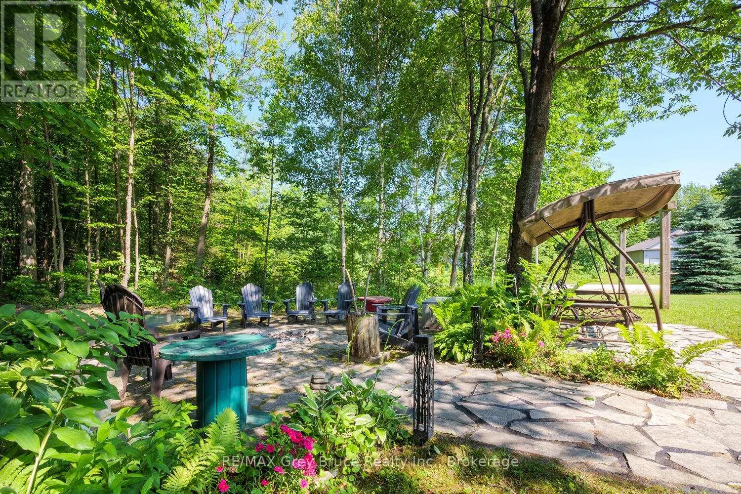 32 SUGARBUSH ROAD