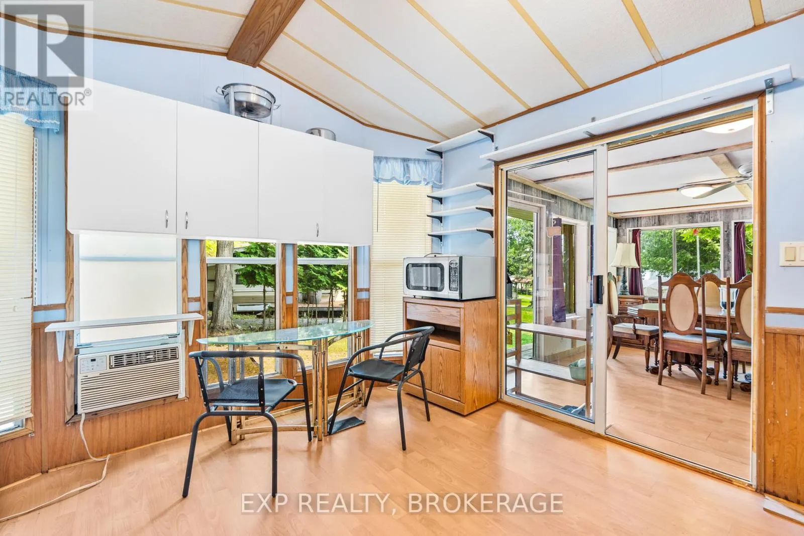 20 - 9 GLENFORD LANE, #20