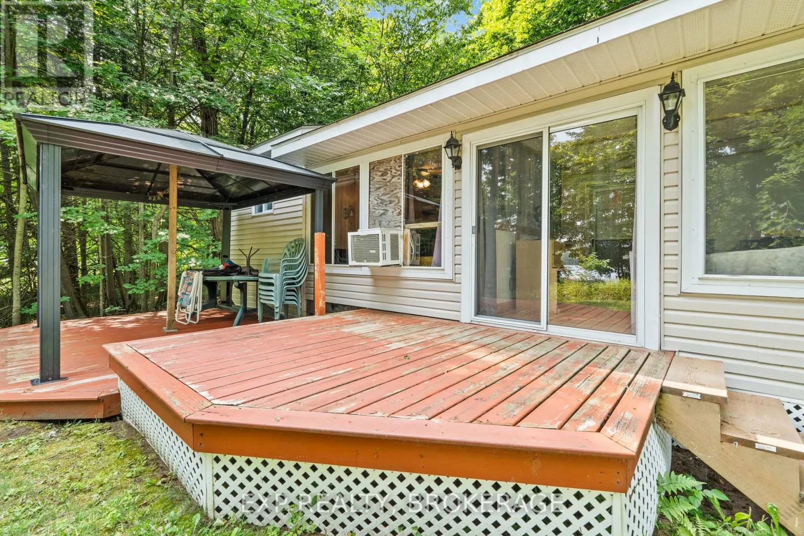 20 - 9 GLENFORD LANE, #20