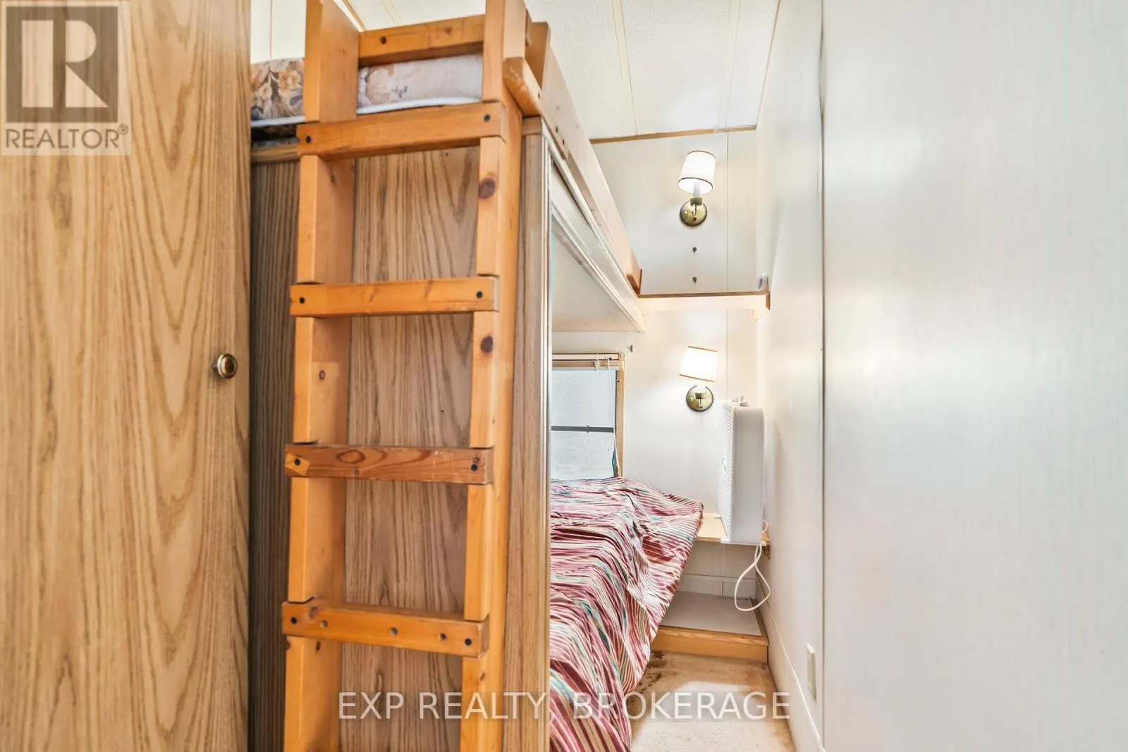 20 - 9 GLENFORD LANE, #20