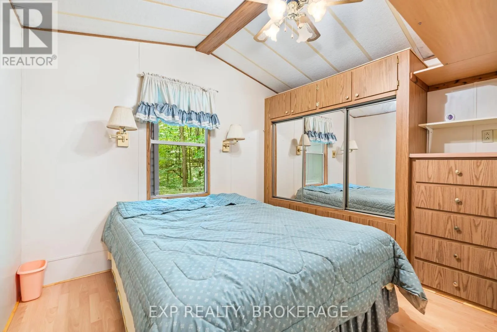 20 - 9 GLENFORD LANE, #20
