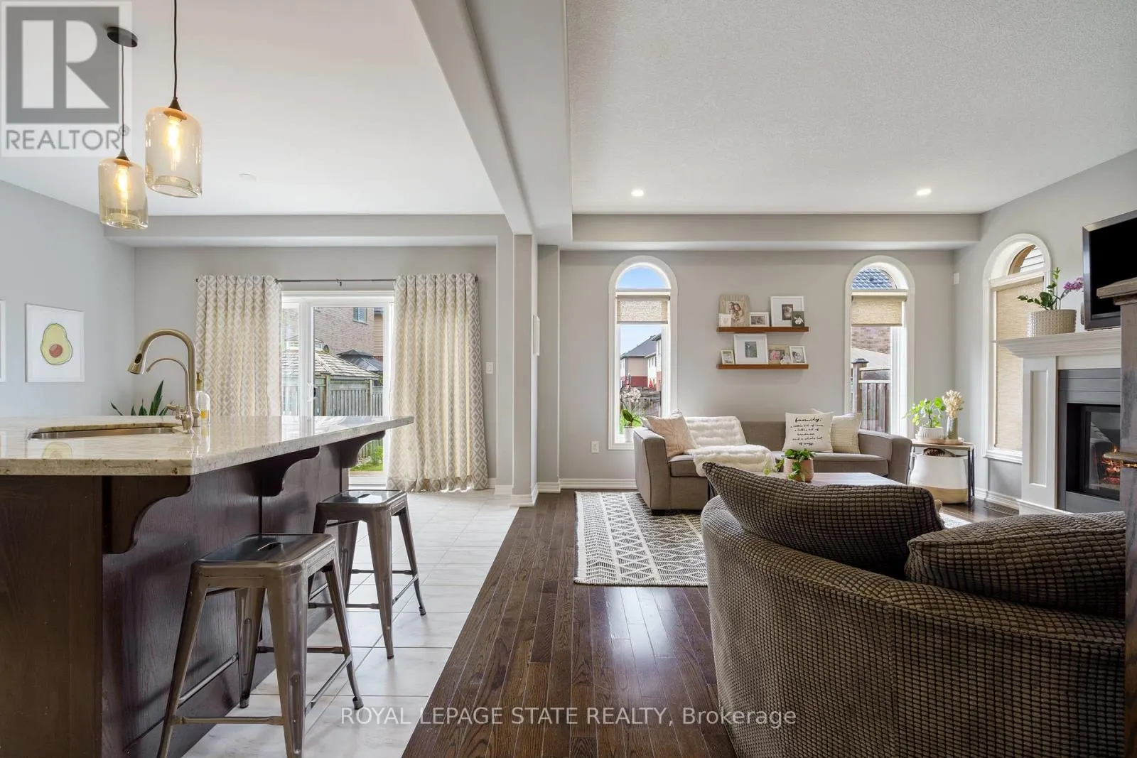 42 CHESTNUT DRIVE