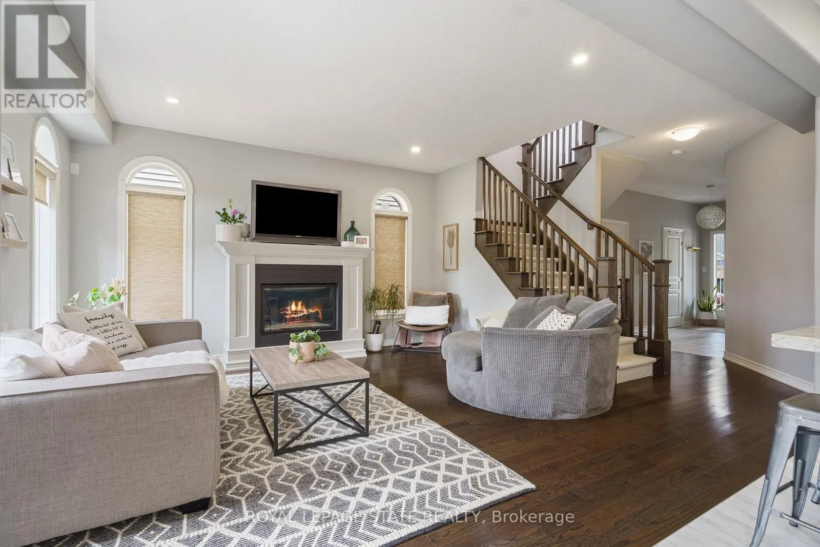42 CHESTNUT DRIVE