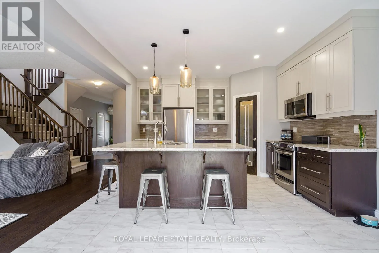 42 CHESTNUT DRIVE