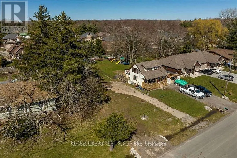 815 FOSS ROAD