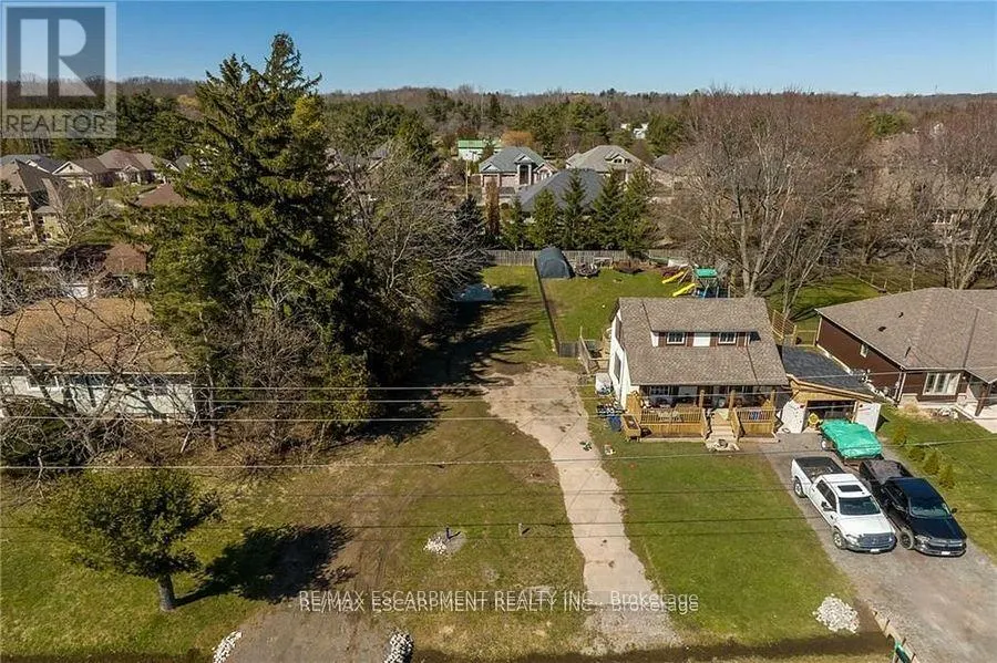 815 FOSS ROAD