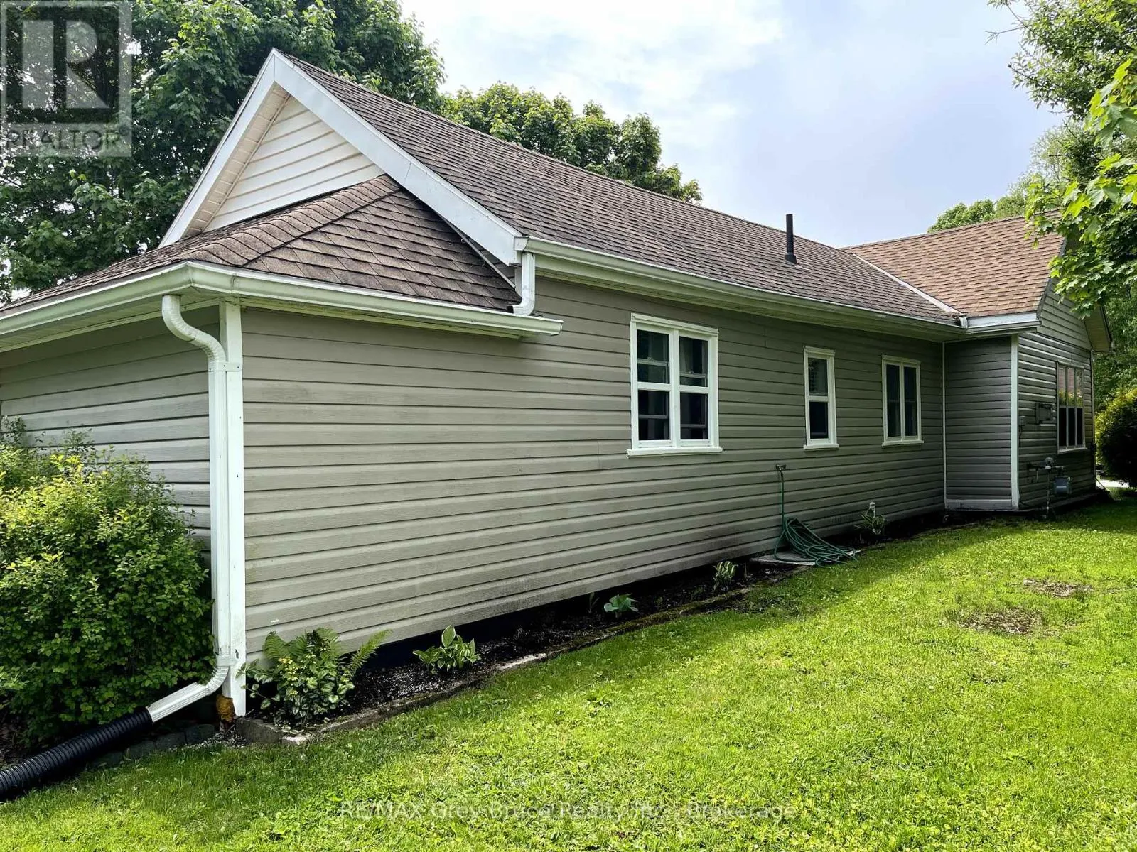 523 TYSON STREET