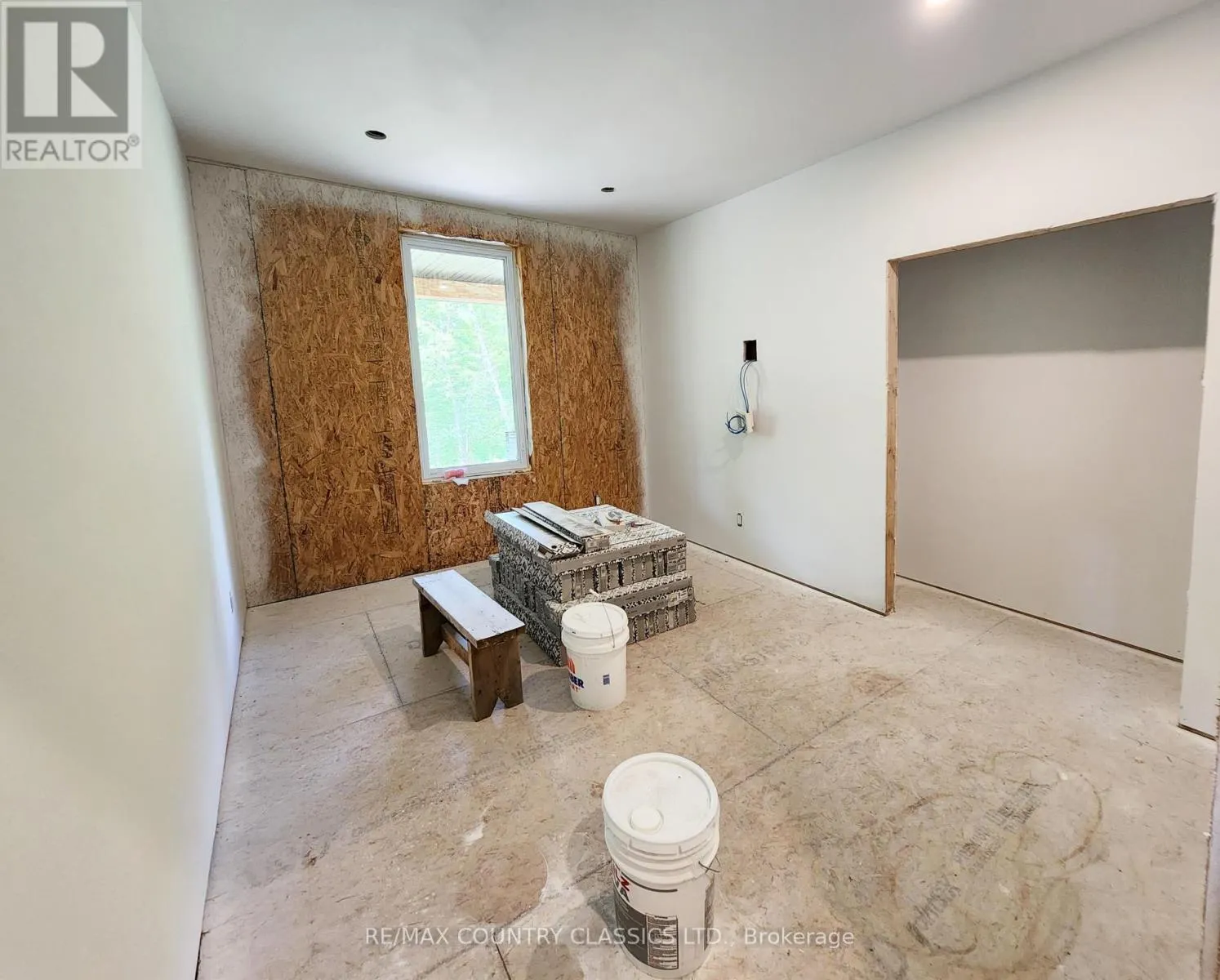 204 BOULTER LAKE ROAD