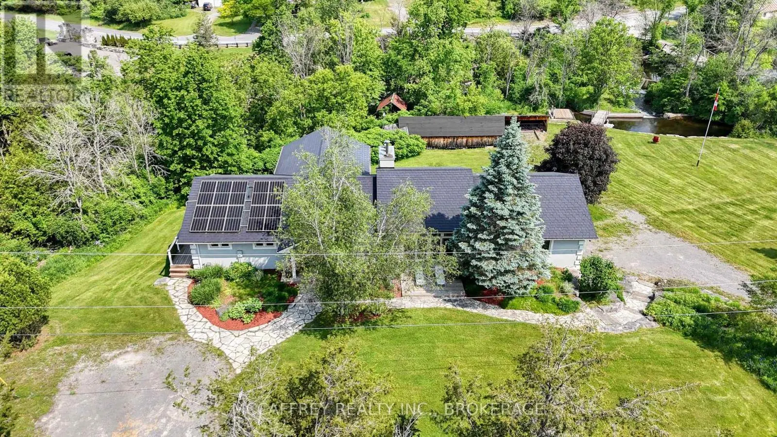 898 COUNTY ROAD 12