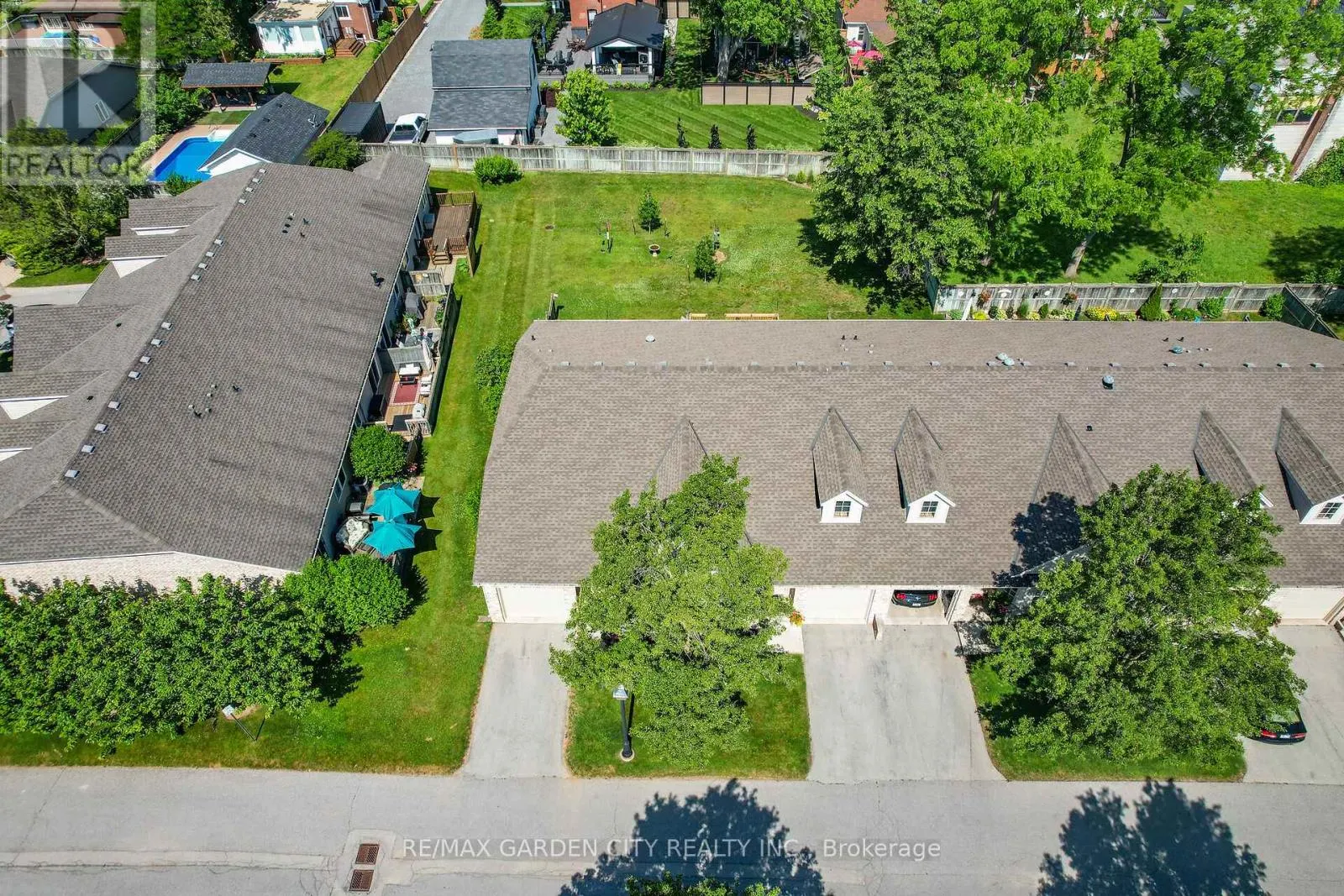 27 - 303 CENTRAL AVENUE, #27