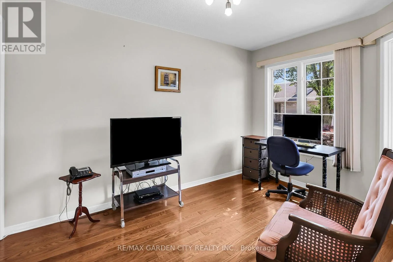 27 - 303 CENTRAL AVENUE, #27