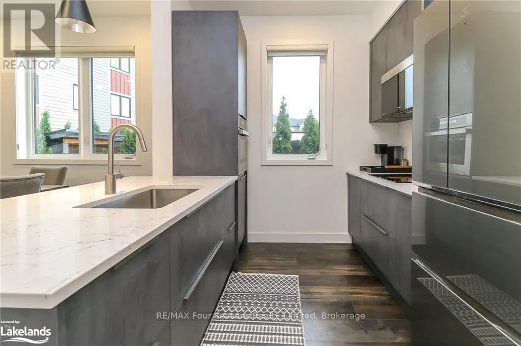 107 - 12 BEAUSOLEIL LANE, #107