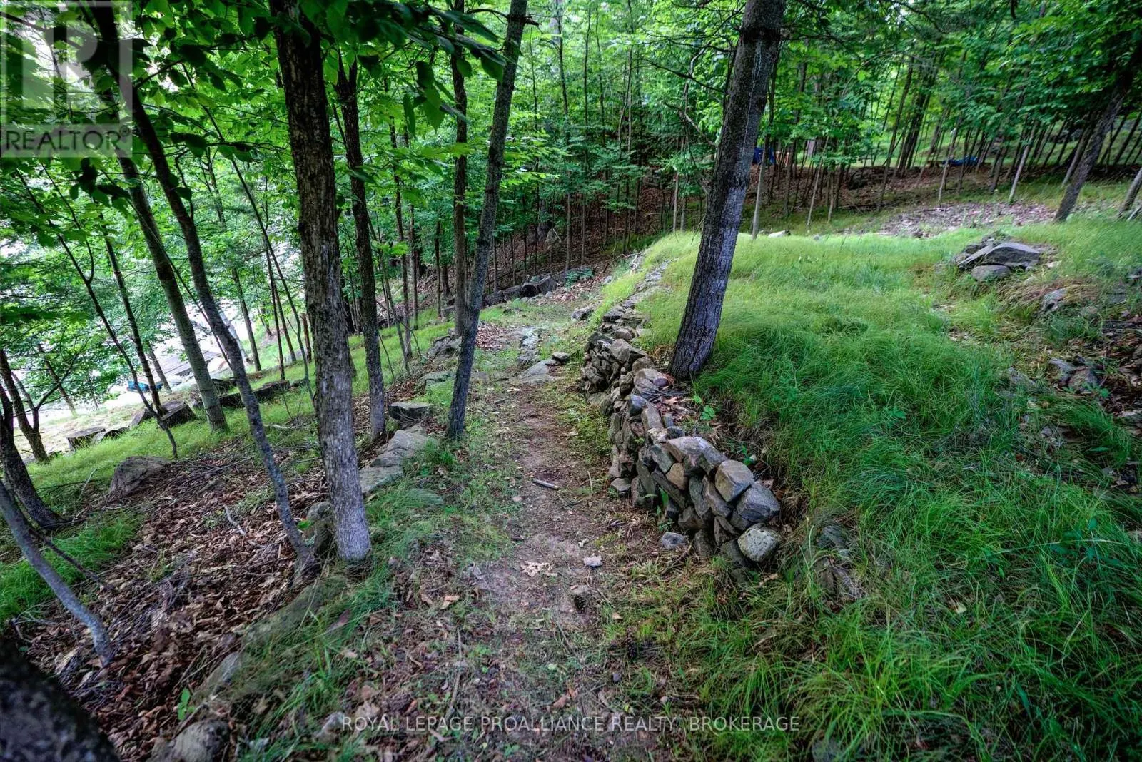 182A BROOKS POINT ROAD
