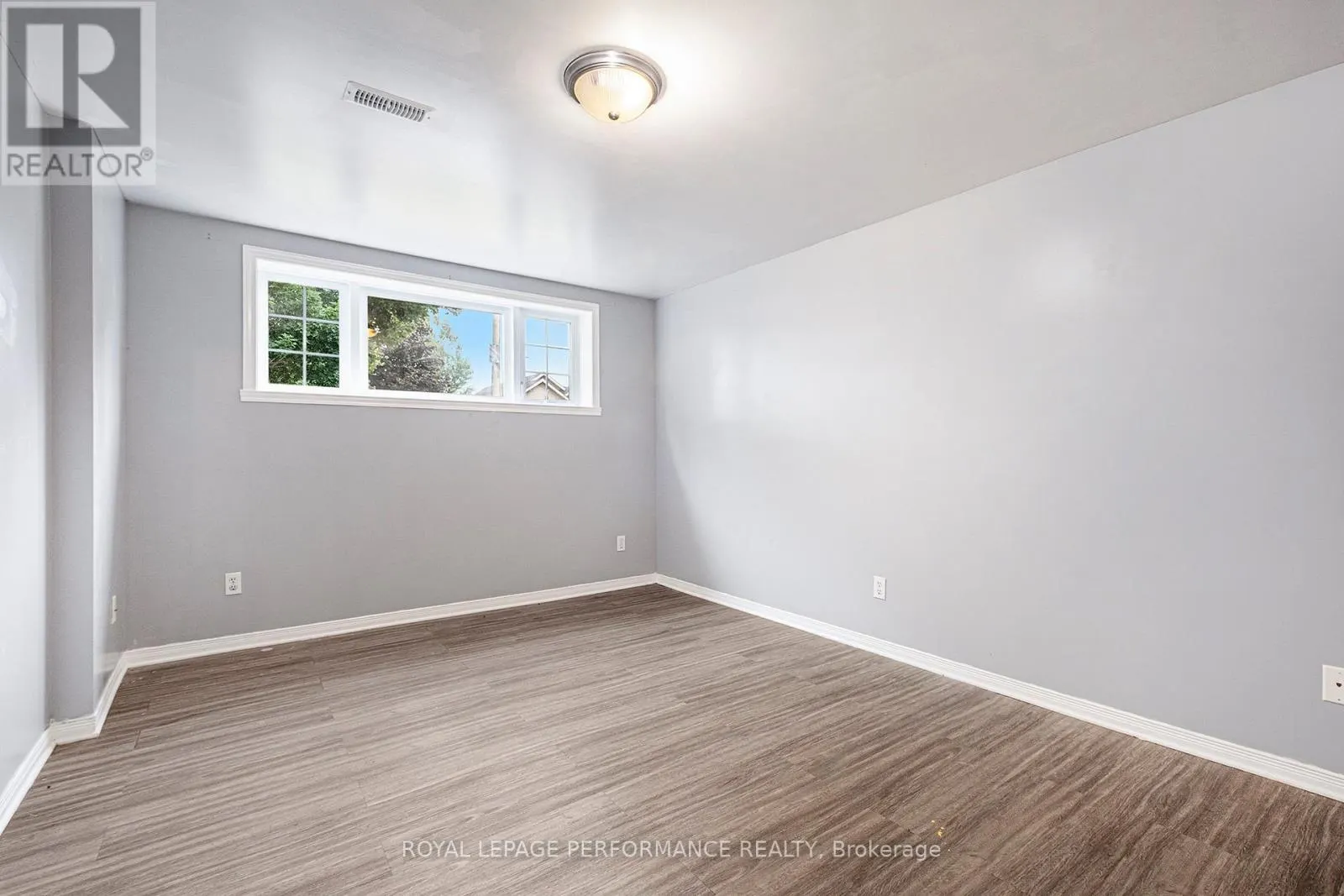 2171 GLEN BROOK DRIVE