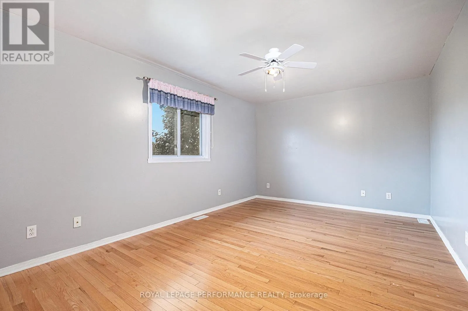 2171 GLEN BROOK DRIVE