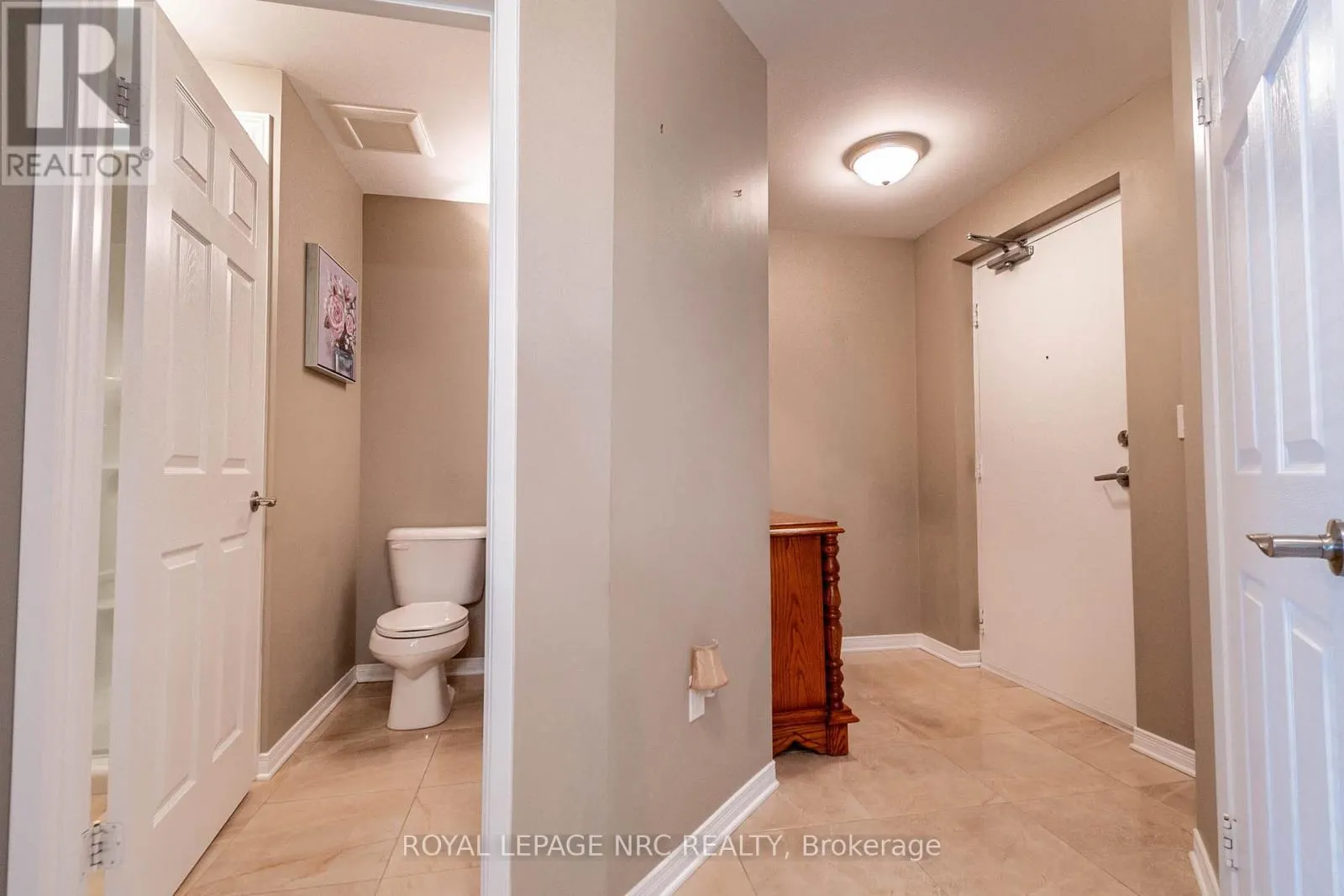 203 - 16 SULLIVAN AVENUE, #203