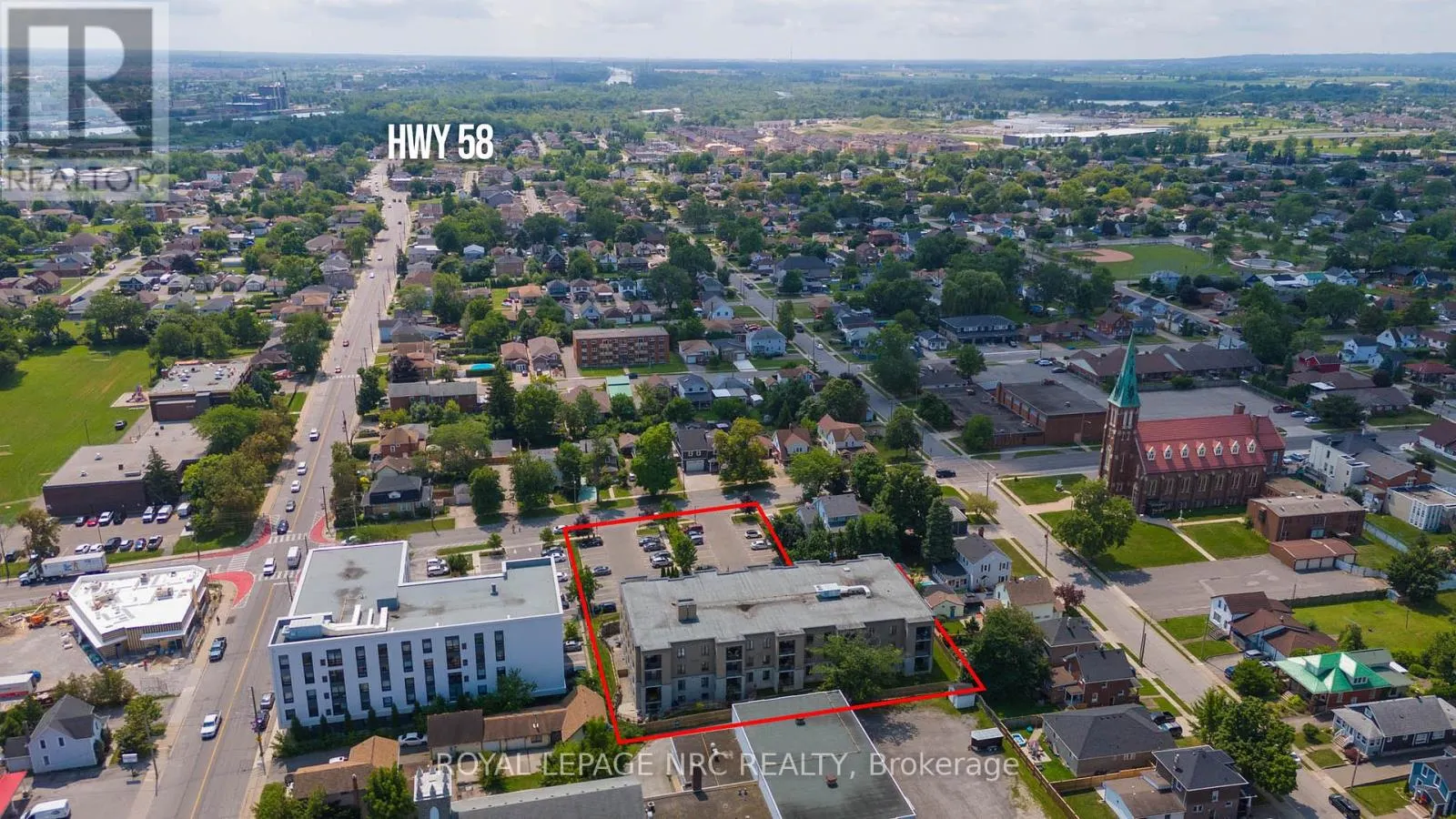 203 - 16 SULLIVAN AVENUE, #203