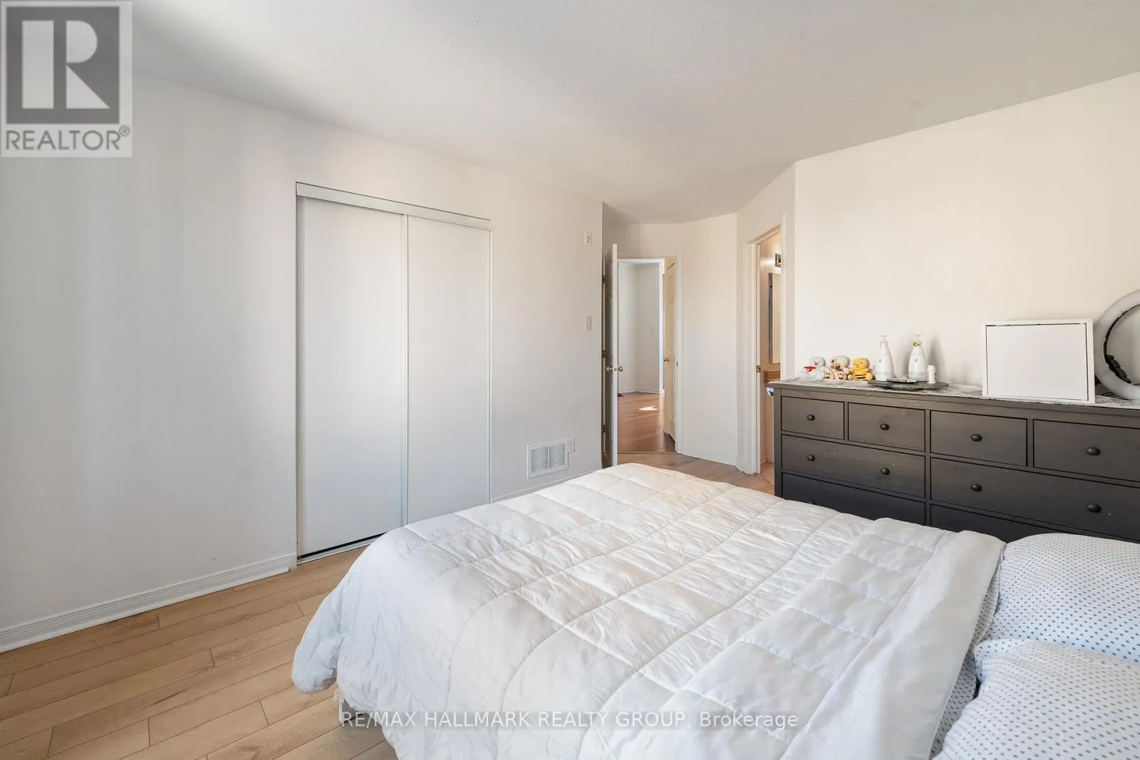 7 - 70 BRIARGATE PRIVATE