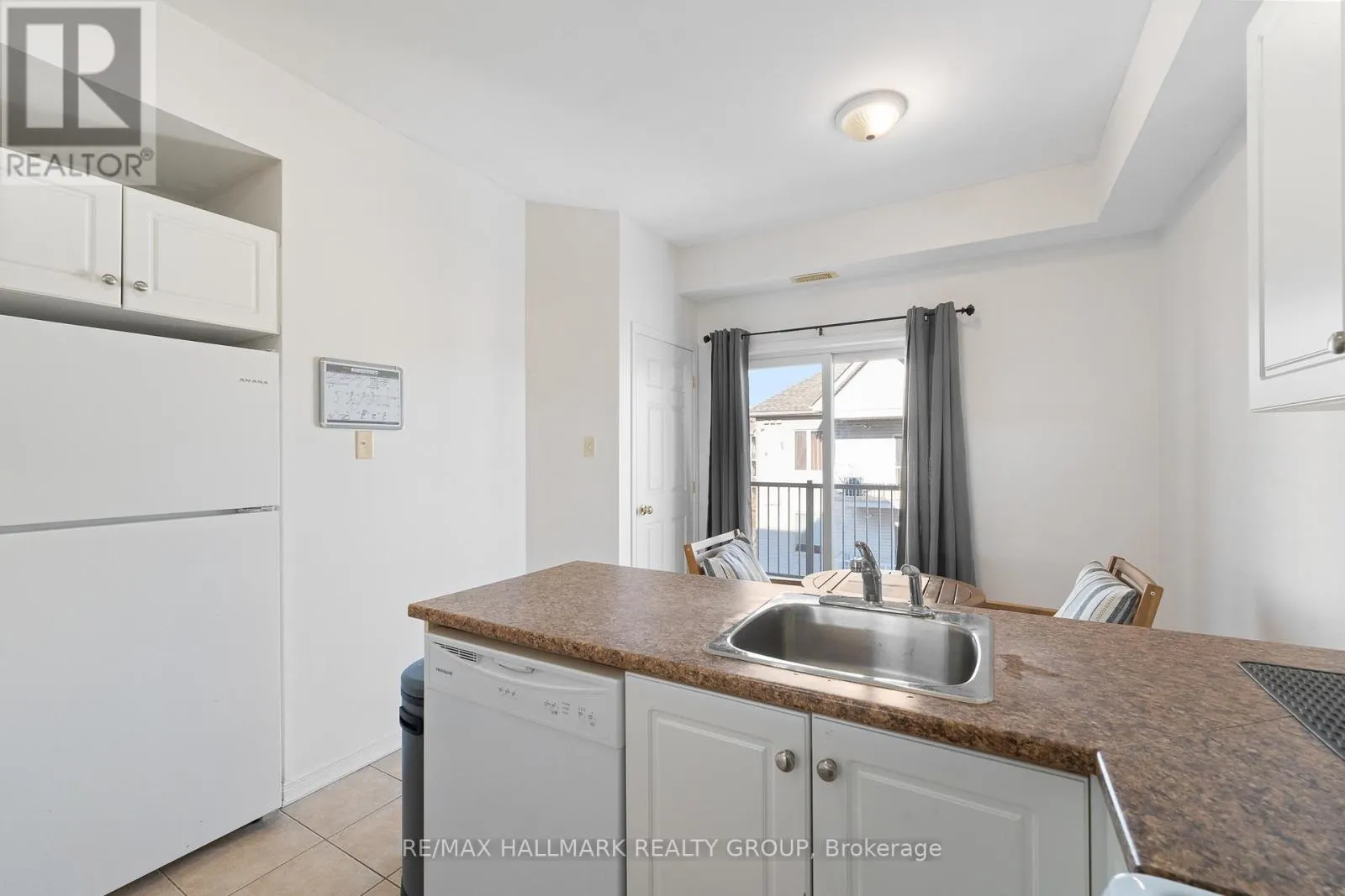 7 - 70 BRIARGATE PRIVATE