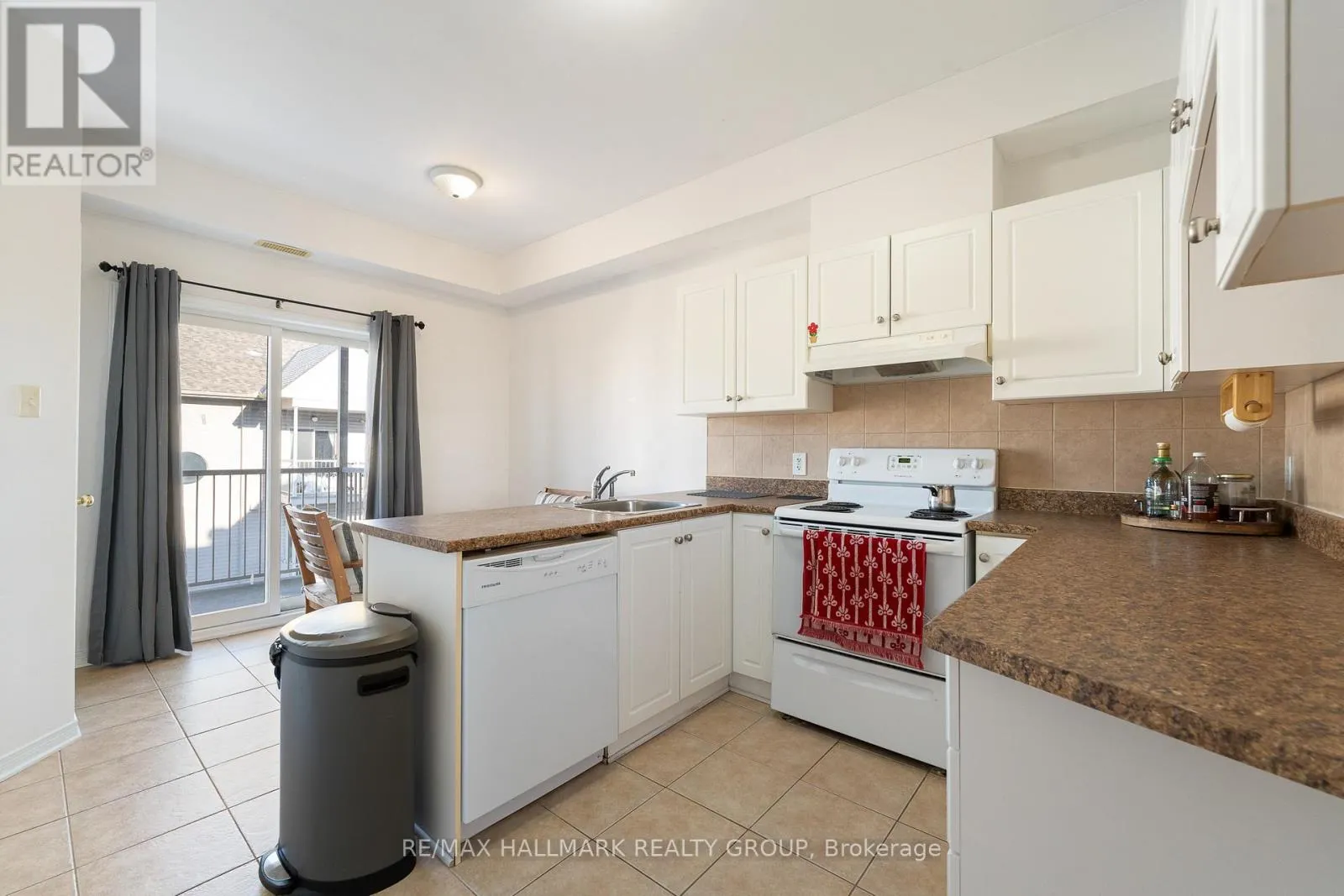 7 - 70 BRIARGATE PRIVATE