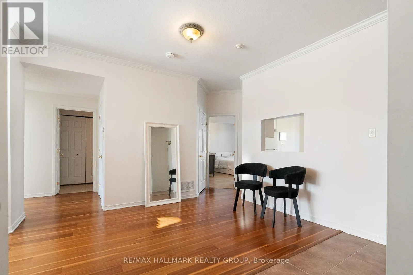 7 - 70 BRIARGATE PRIVATE