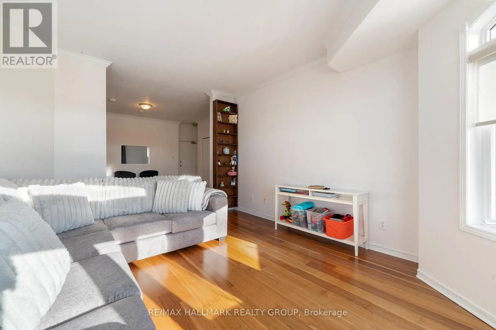 7 - 70 BRIARGATE PRIVATE