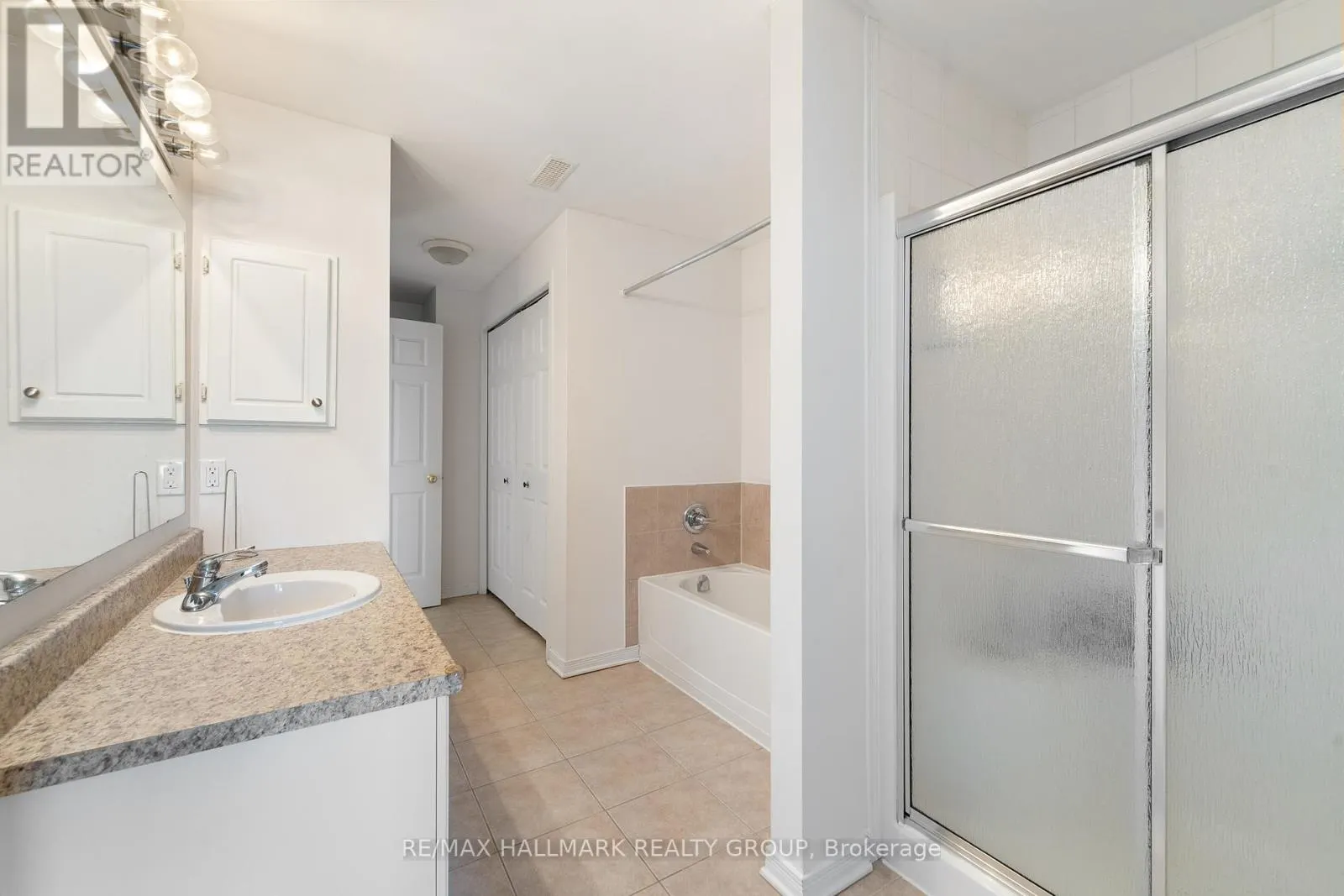 7 - 70 BRIARGATE PRIVATE