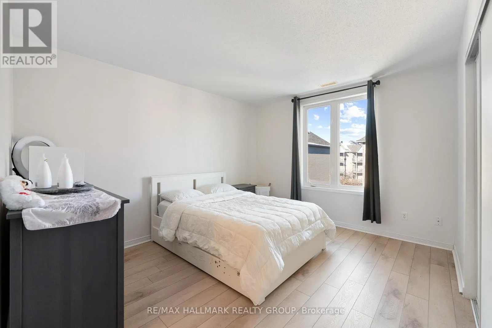 7 - 70 BRIARGATE PRIVATE